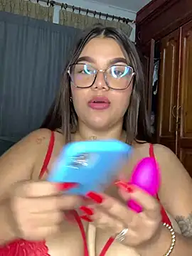 Snapshot of Michellesexxy chatting on December 13, 2024, 12:09 am Michellesexxy online show from December 13, 2024, 12:09 am