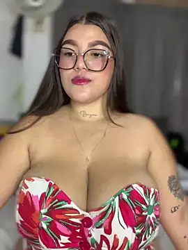 Snapshot of Michellesexxy chatting on January 11, 2025, 9:15 pm Michellesexxy online show from January 11, 2025, 9:15 pm