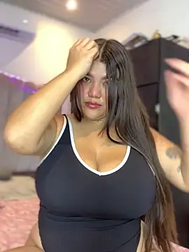 Snapshot of Michellesexxy chatting on November 15, 2025, 2:20 am Michellesexxy online show from November 15, 2025, 2:20 am