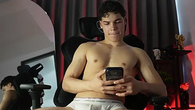 Max cortes1 online show from February 22, 2026, 4:38 pm