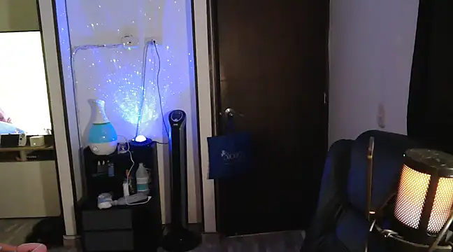 CarolinaRincon online show from March 19, 2025, 9:37 pm