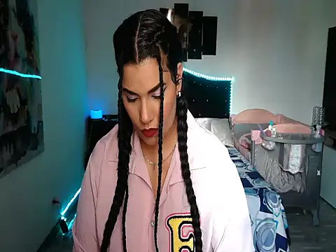 CarolinaRincon online show from September 19, 2025, 6:52 pm