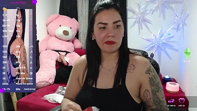 CarolinaRincon online show from February 9, 2026, 9:19 pm