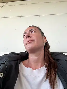 eveangelll online show from December 18, 2024, 11:45 am