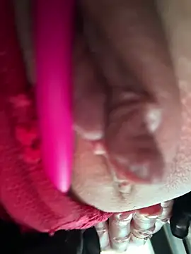 eveangelll online show from March 21, 2025, 11:01 am