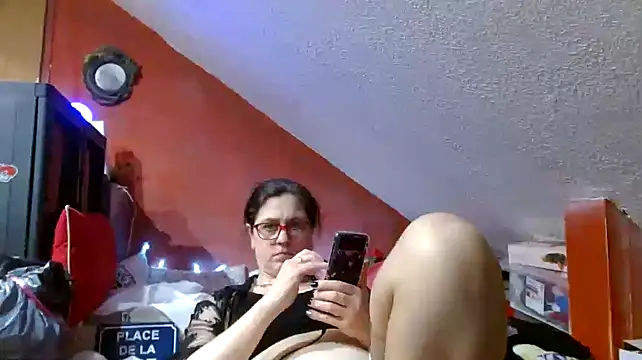 lanax online show from December 5, 2024, 2:11 pm