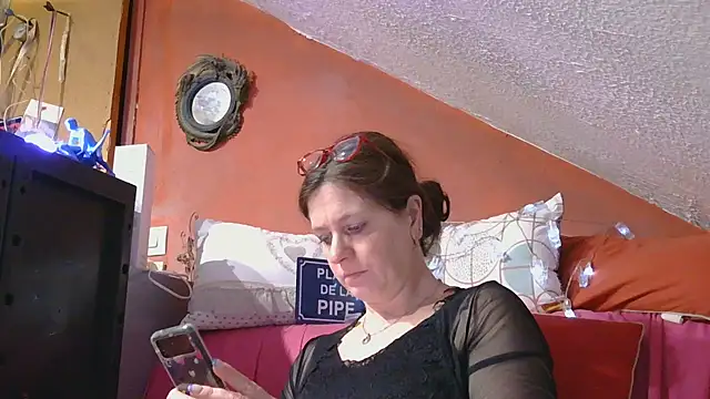 lanax online show from March 19, 2025, 12:23 pm