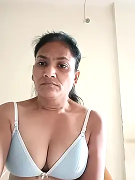 sunita6009 online show from September 28, 2025, 8:42 am