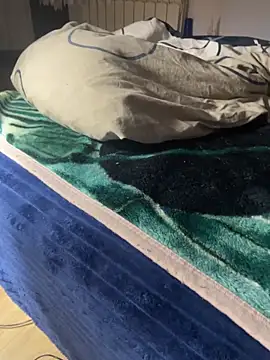 pauloooooborderrrr online show from December 15, 2025, 2:49 am