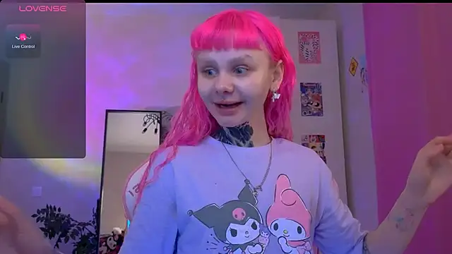 Snapshot of Britney_Lynch chatting on October 11, 2025, 7:45 pm Britney Lynch online show from October 11, 2025, 7:45 pm