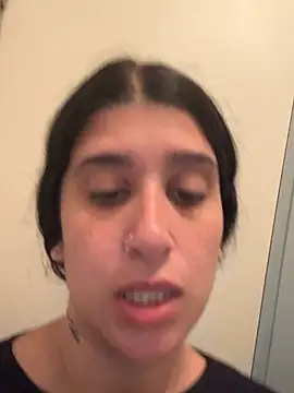 Snapshot of lylyacachonda chatting on June 6, 2026, 1:05 pm lylyacachonda online show from June 6, 2026, 1:05 pm