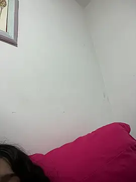 Snapshot of lylyacachonda chatting on June 7, 2026, 11:47 am lylyacachonda online show from June 7, 2026, 11:47 am