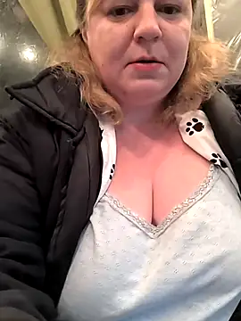 jusichka online show from March 8, 2025, 7:53 pm