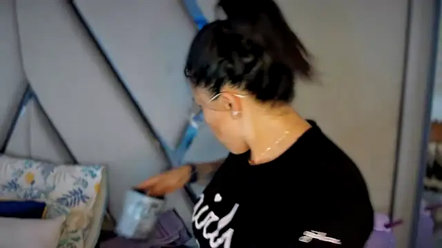 paula daniela1 online show from February 17, 2025, 10:36 pm