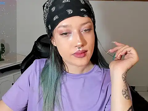 Snapshot of kat_apple chatting on September 18, 2025, 12:34 am kat apple online show from September 18, 2025, 12:34 am