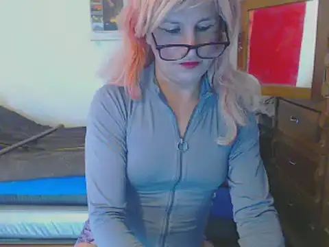 LorenJade online show from February 8, 2025, 4:14 am