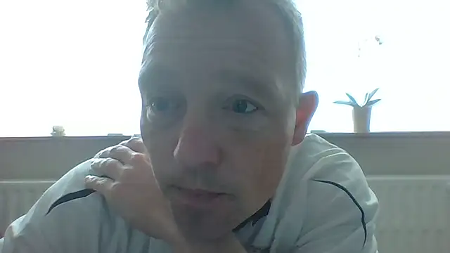 Snapshot of bertolini chatting on May 17, 2026, 7:50 am bertolini online show from May 17, 2026, 7:50 am