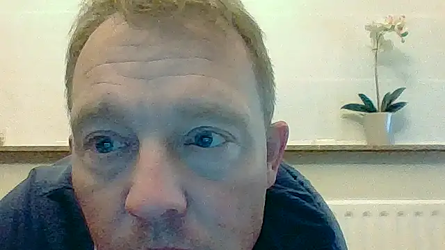 Snapshot of bertolini chatting on May 20, 2026, 8:59 pm bertolini online show from May 20, 2026, 8:59 pm
