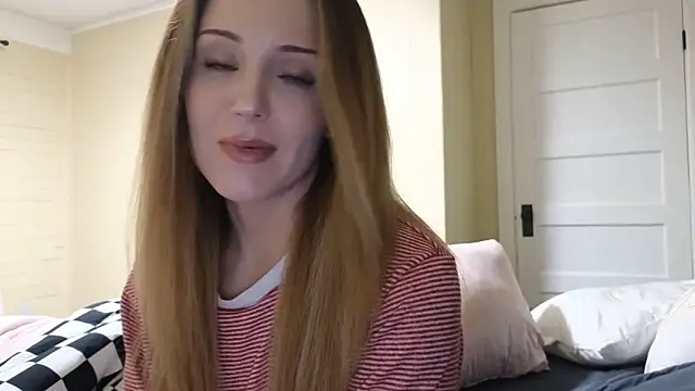 Snapshot of sexylilly69 chatting on May 5, 2026, 2:30 am sexylilly69 online show from May 5, 2026, 2:30 am