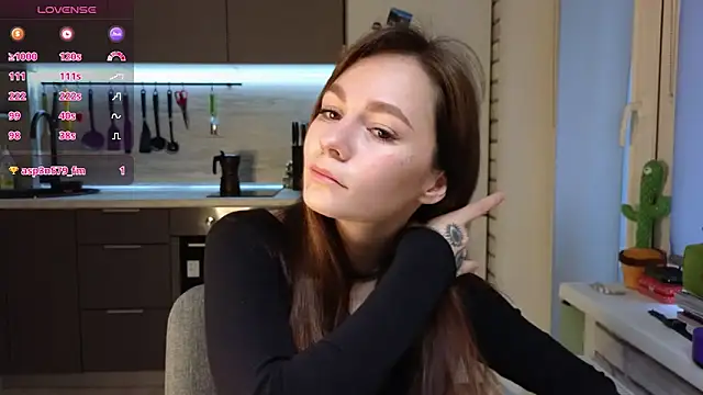 Snapshot of girl_with_snaketatto0 chatting on March 23, 2025, 3:54 am girl with snaketatto0 online show from March 23, 2025, 3:54 am