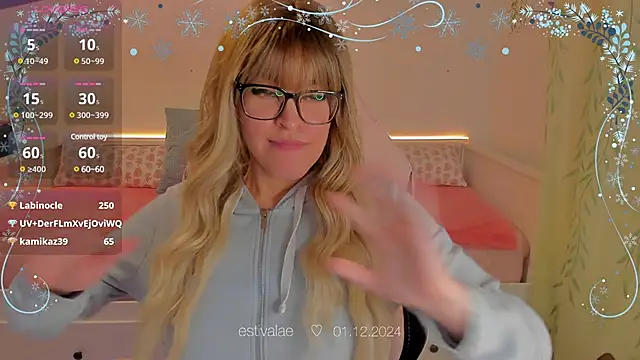 Snapshot of estivalae chatting on December 1, 2024, 4:29 pm estivalae online show from December 1, 2024, 4:29 pm