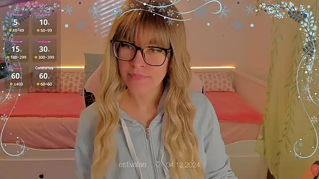 Snapshot of estivalae chatting on December 4, 2024, 1:09 pm estivalae online show from December 4, 2024, 1:09 pm