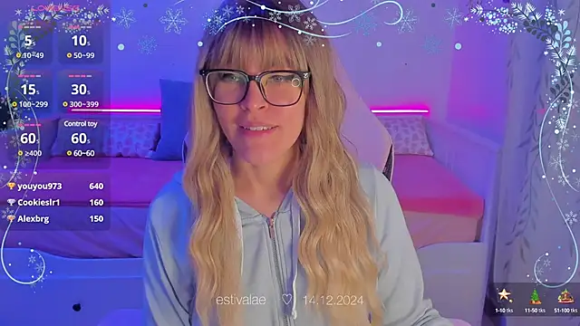 Snapshot of estivalae chatting on December 14, 2024, 10:28 pm estivalae online show from December 14, 2024, 10:28 pm