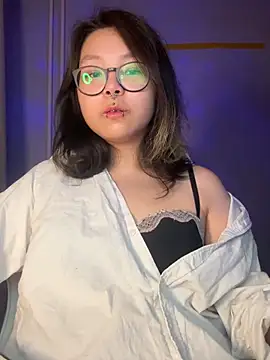 Snapshot of maydaykimmy chatting on July 5, 2026, 10:39 pm maydaykimmy online show from July 5, 2026, 10:39 pm