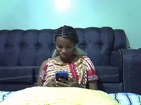 prettychoco1 online show from March 3, 2025, 7:28 pm