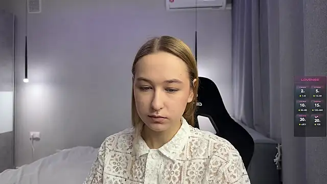Sweett Monica online show from July 6, 2026, 12:40 am