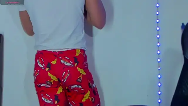 MikeRoss7777 online show from January 27, 2025, 1:05 am