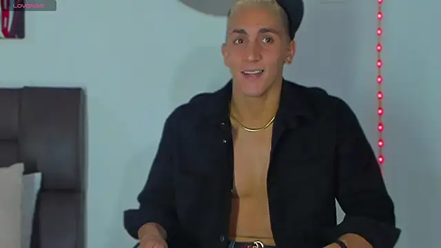 MikeRoss7777 online show from February 23, 2025, 3:13 am