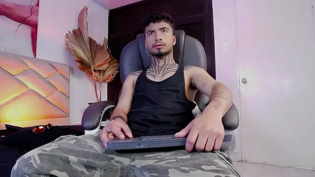 JuanCamiilo 66 online show from February 19, 2026, 4:14 pm