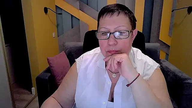 BarbaraTurners online show from March 9, 2025, 9:46 pm