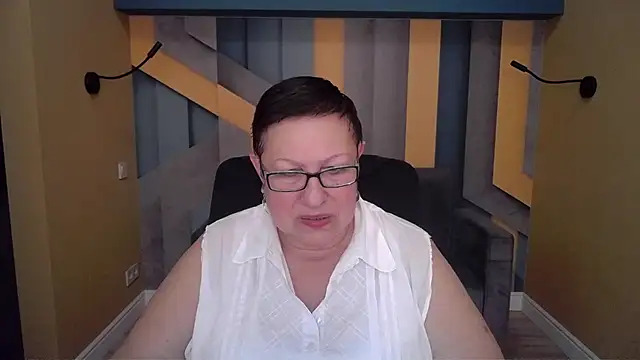 BarbaraTurners online show from December 1, 2025, 7:41 pm