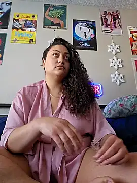 honeeyyy pot online show from December 7, 2024, 10:17 pm