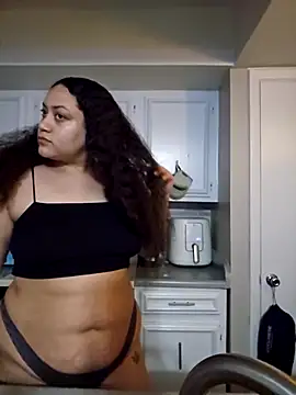 honeeyyy pot online show from February 28, 2025, 5:04 am