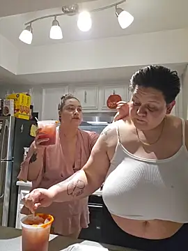 Snapshot of honeeyyy_pot chatting on February 8, 2026, 9:56 am honeeyyy pot online show from February 8, 2026, 9:56 am