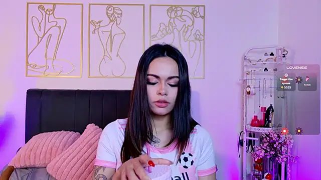 Snapshot of summer_holiday chatting on September 15, 2025, 7:52 am summer holiday online show from September 15, 2025, 7:52 am