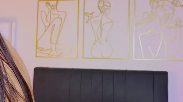 Snapshot of summer_holiday chatting on October 12, 2025, 3:49 am summer holiday online show from October 12, 2025, 3:49 am