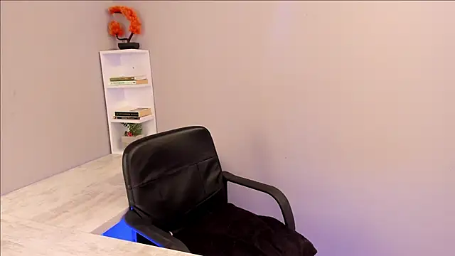 bulma bambina  online show from November 16, 2025, 12:16 am