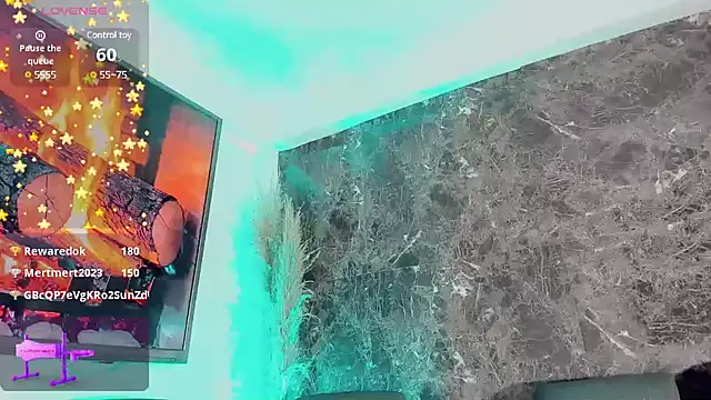 Snapshot of Emmaa_Saenz_ chatting on January 4, 2025, 4:44 am Emmaa Saenz online show from January 4, 2025, 4:44 am