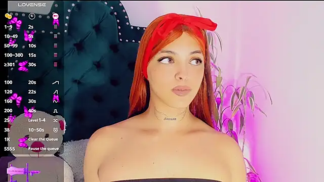 Snapshot of Emmaa_Saenz_ chatting on February 19, 2025, 10:20 pm Emmaa Saenz online show from February 19, 2025, 10:20 pm