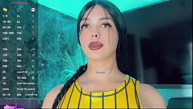 Snapshot of Emmaa_Saenz_ chatting on October 8, 2025, 10:29 pm Emmaa Saenz online show from October 8, 2025, 10:29 pm