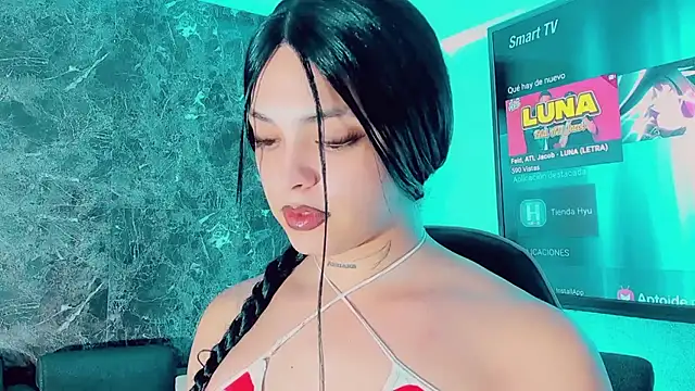 Snapshot of Emmaa_Saenz_ chatting on January 13, 2026, 8:14 pm Emmaa Saenz online show from January 13, 2026, 8:14 pm