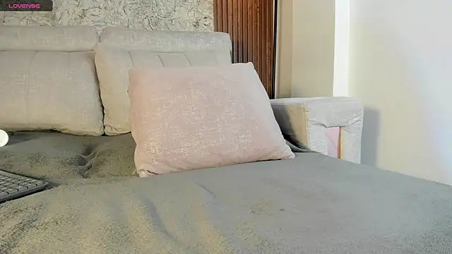 Snapshot of im_tyra chatting on February 28, 2025, 10:30 am im tyra online show from February 28, 2025, 10:30 am