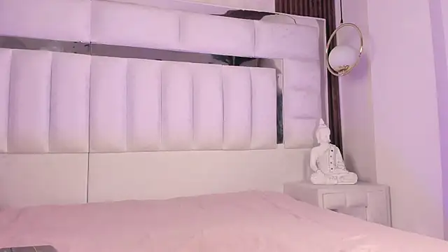 Snapshot of im_tyra chatting on January 12, 2026, 6:18 am im tyra online show from January 12, 2026, 6:18 am