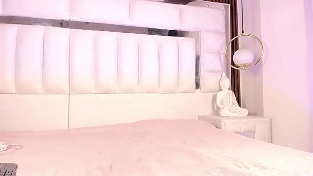 Snapshot of im_tyra chatting on February 11, 2026, 6:07 am im tyra online show from February 11, 2026, 6:07 am