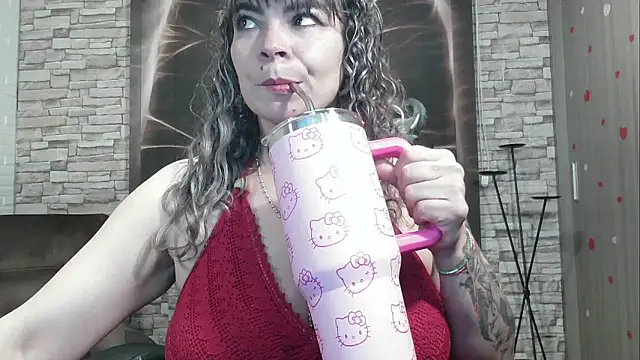 charlotedoll online show from January 25, 2025, 9:57 pm