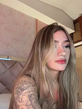 Arianavillada online show from April 19, 2026, 3:39 am